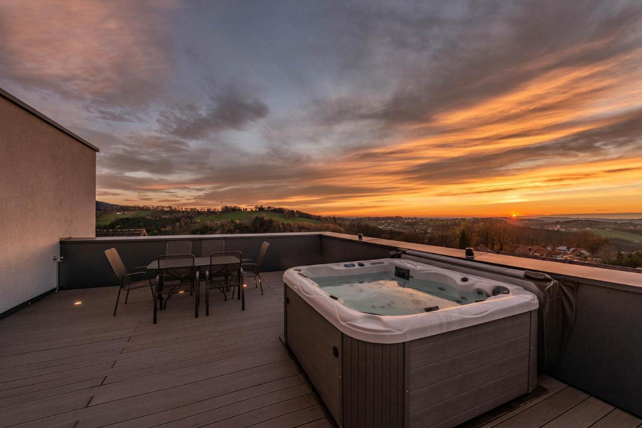 Moderne Villa mit Whirlpool und Heimkino Waldkirchen Exterior foto